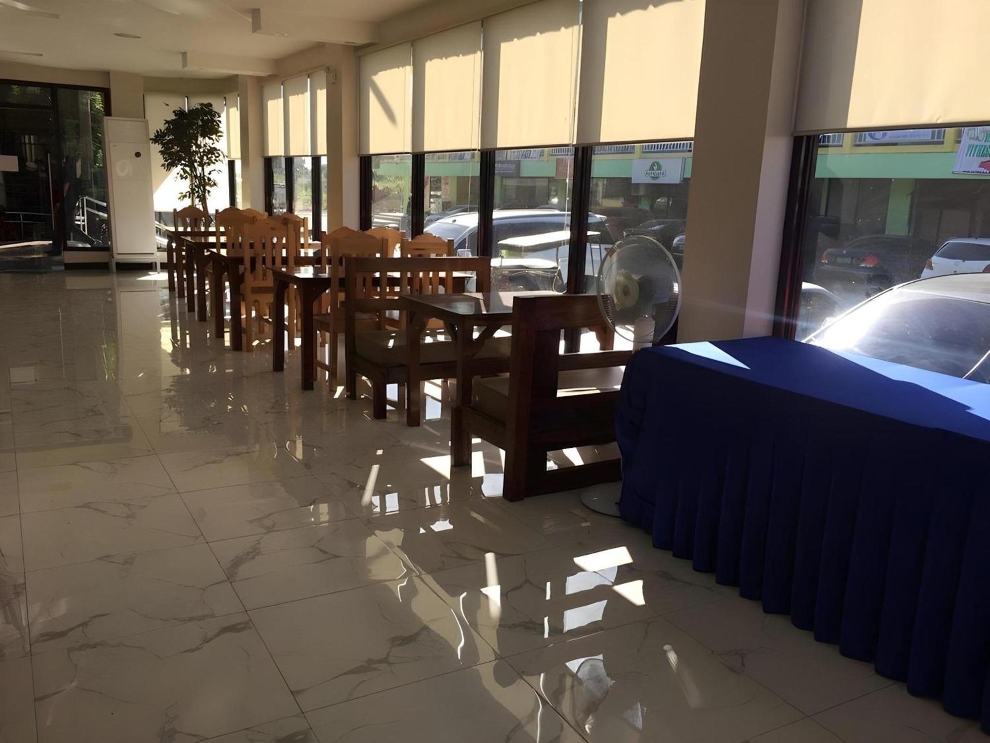 OYO 195 Ranchotel - Biñan Exterior foto
